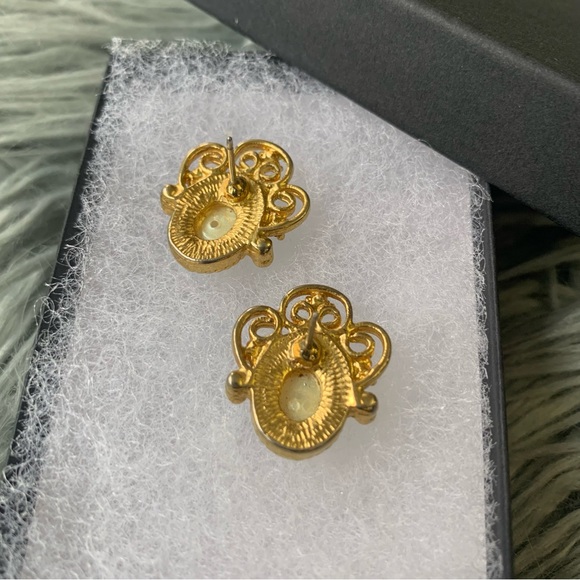 Vintage Style Faux Pearl & Rhinestone Earrings - Picture 4 of 7